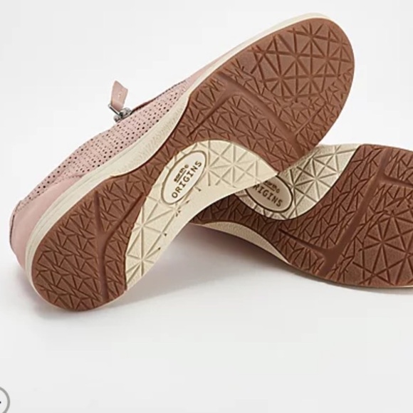 Earth Origins Elsie Pink Leather Slip On Casual Sneaker - Picture 7 of 11